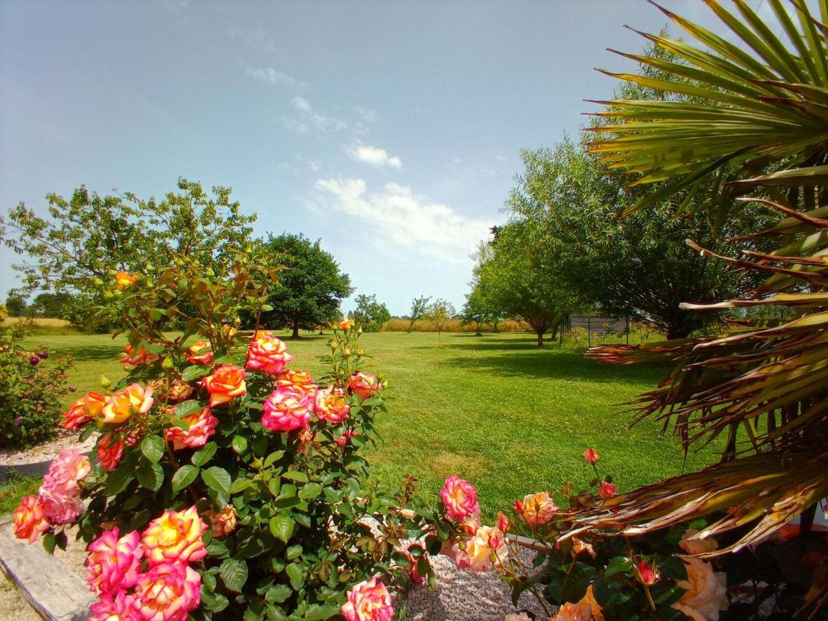 La Ferme D' Emerentine Bacilly Dış mekan fotoğraf